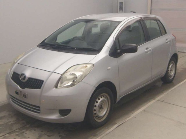 TOYOTA VITZ 2005