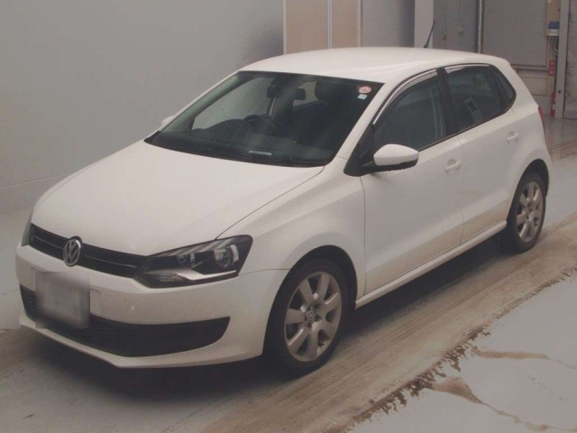 VOLKSWAGEN POLO 2013