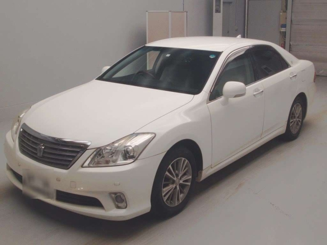 TOYOTA CROWN 2010