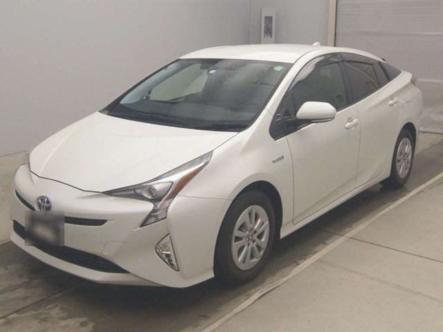 TOYOTA PRIUS 2016