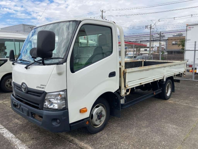 TOYOTA DYNA 2017