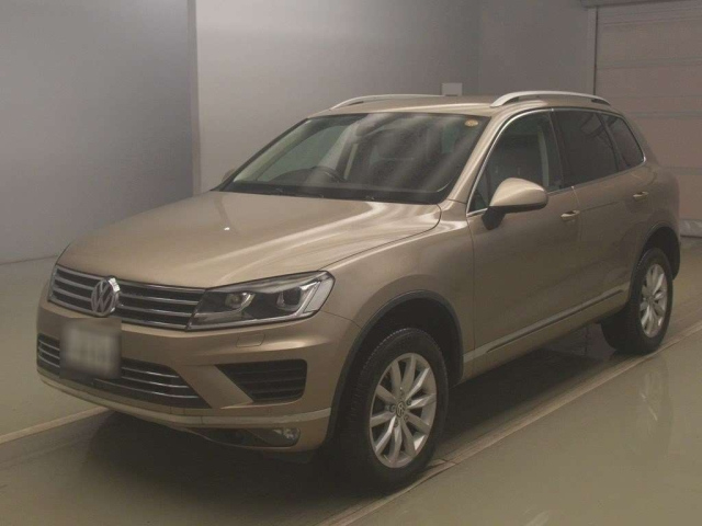 VOLKSWAGEN TOUAREG