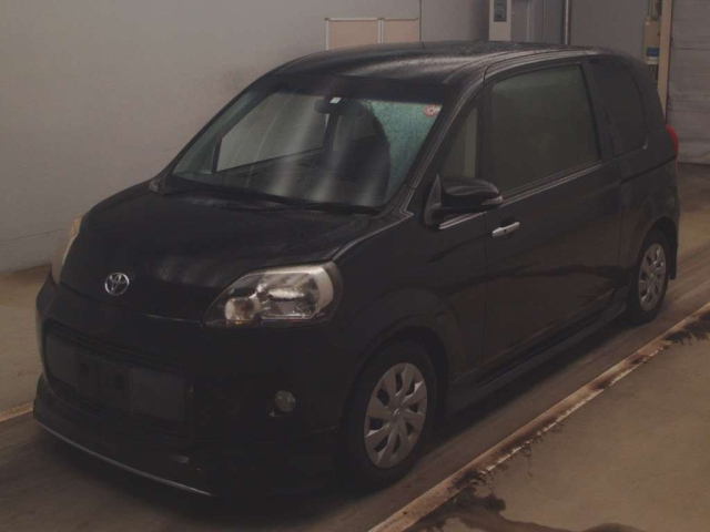 TOYOTA PORTE 2014