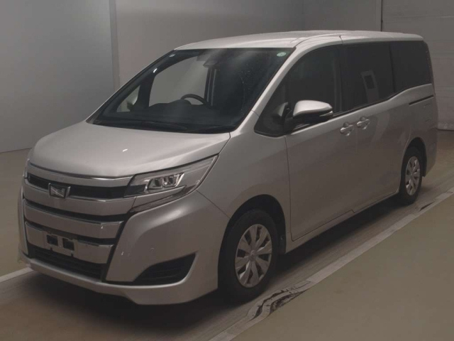TOYOTA NOAH 2021
