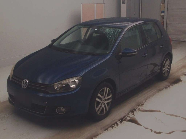 VOLKSWAGEN GOLF 2010