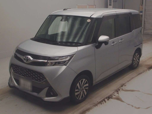 TOYOTA TANK 2018
