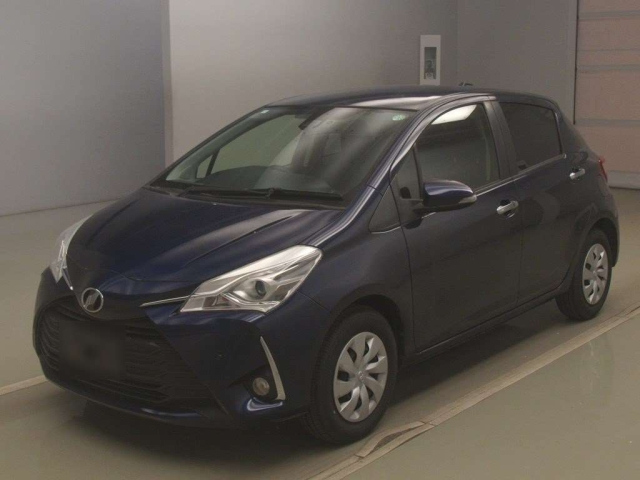 TOYOTA VITZ 2020