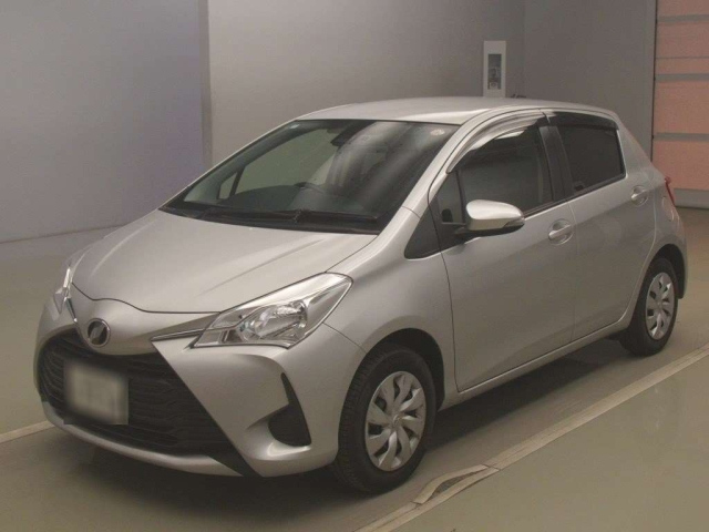 TOYOTA VITZ 2020