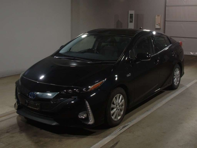 TOYOTA PRIUS PHV 2021