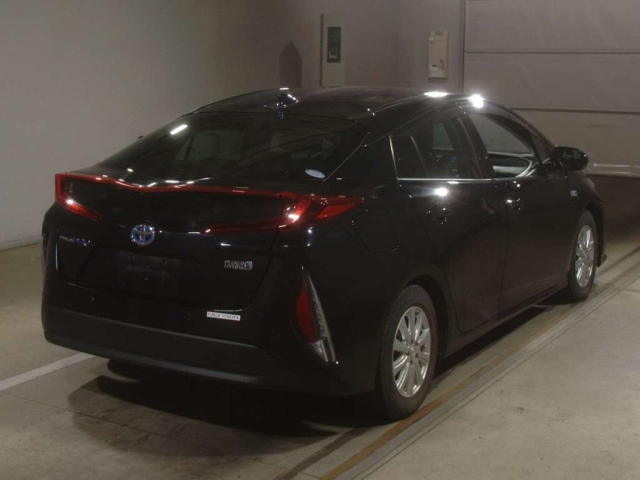 TOYOTA PRIUS PHV 2021