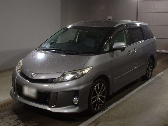 TOYOTA ESTIMA 2013