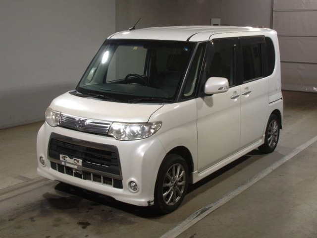 DAIHATSU TANTO 2012