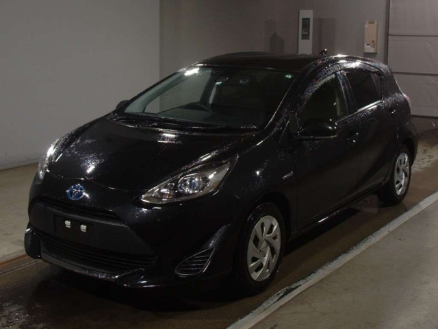 TOYOTA AQUA 2020