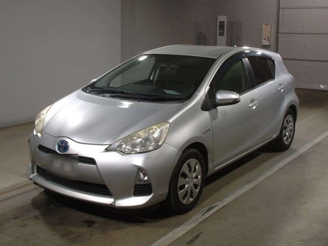 TOYOTA AQUA 2014