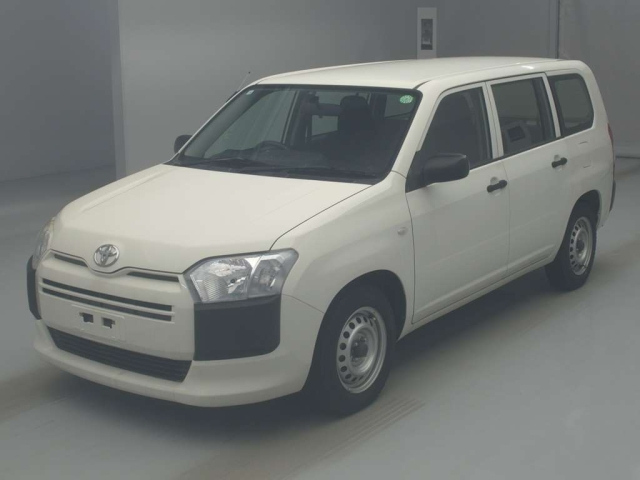 TOYOTA SUCCEED 2017