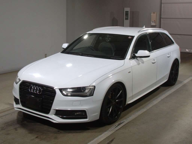 AUDI A4 2014