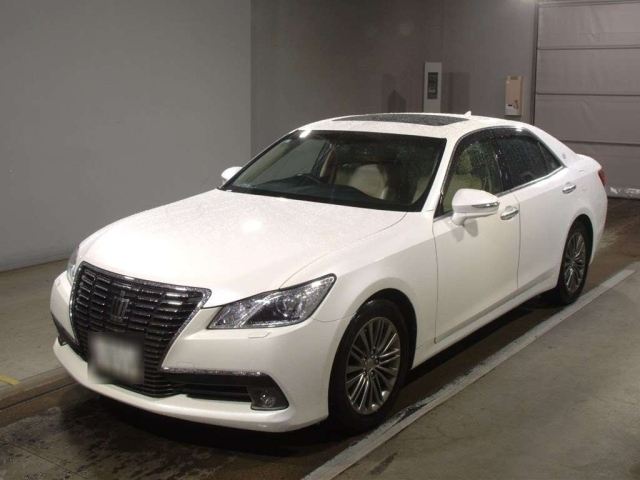 TOYOTA CROWN 2013