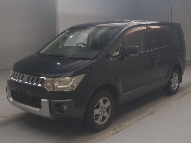 MITSUBISHI DELICA D5 2012