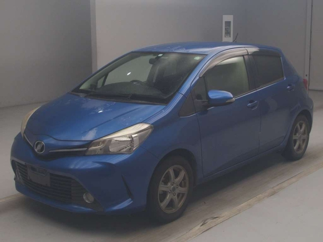 TOYOTA VITZ 2014