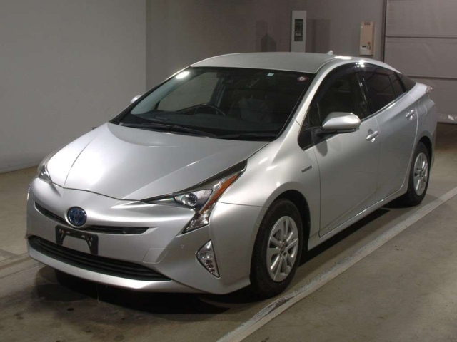 TOYOTA PRIUS 2017