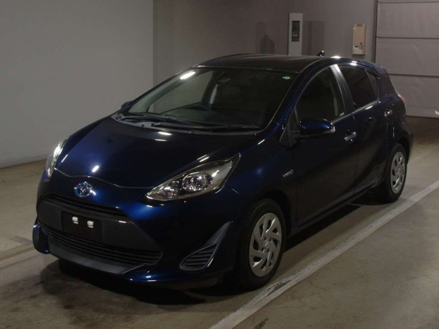 TOYOTA AQUA 2018