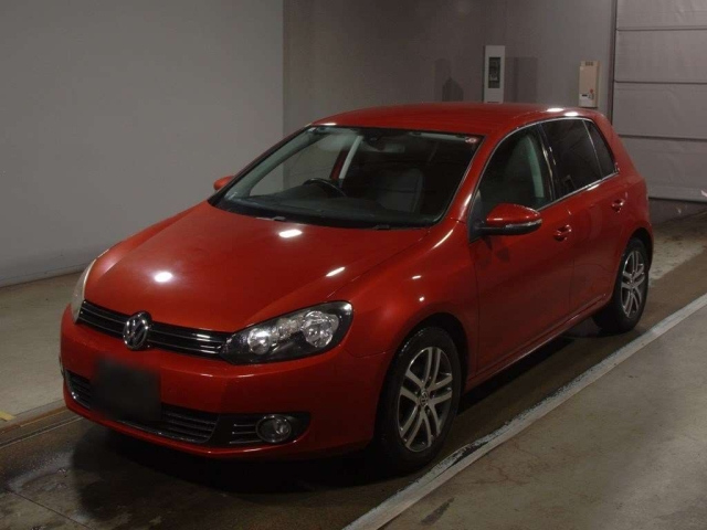 VOLKSWAGEN GOLF 2010