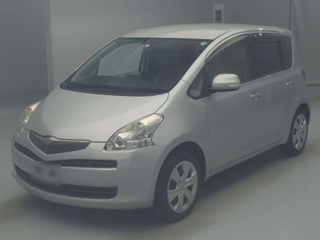 TOYOTA RACTIS 2010