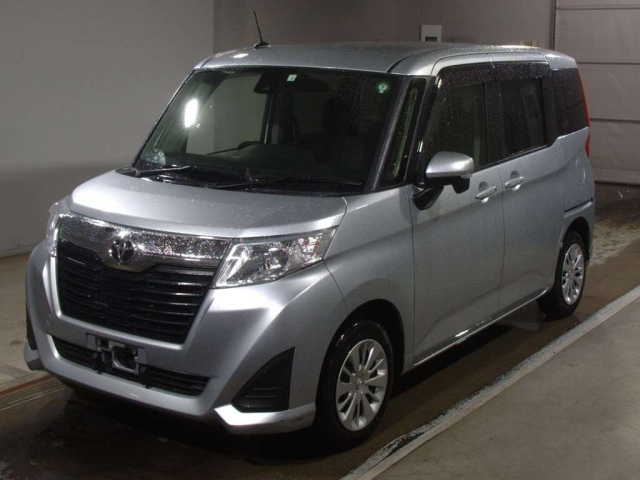 TOYOTA ROOMY 2018