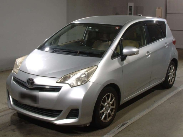 TOYOTA RACTIS 2012
