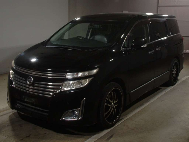 NISSAN ELGRAND 2010