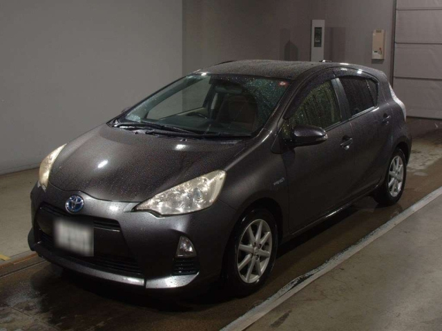 TOYOTA AQUA 2012