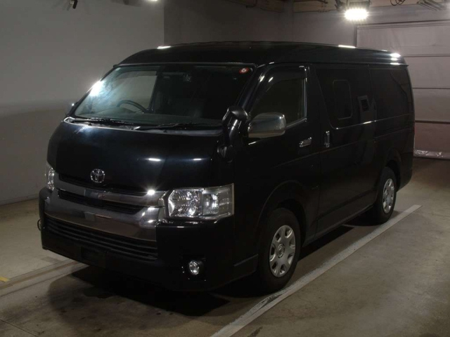 TOYOTA REGIUS ACE VAN 2018