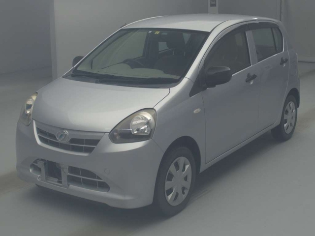 DAIHATSU MIRA E S 2012