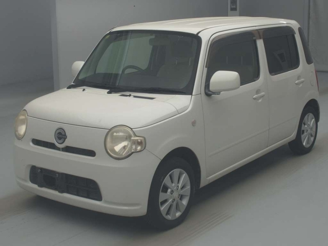 DAIHATSU MIRA 2010