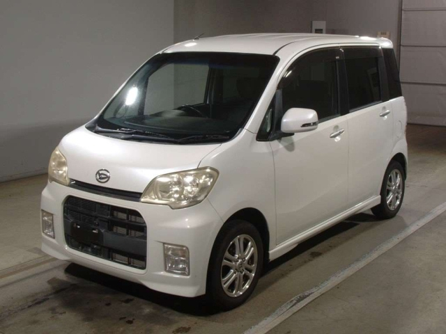 DAIHATSU TANTO EXE 2010