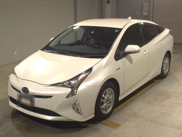 TOYOTA PRIUS 2018