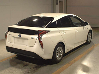 TOYOTA PRIUS 2018