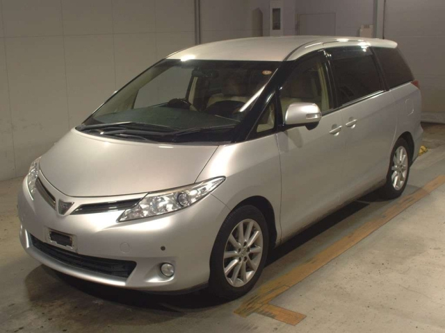 TOYOTA ESTIMA 2014