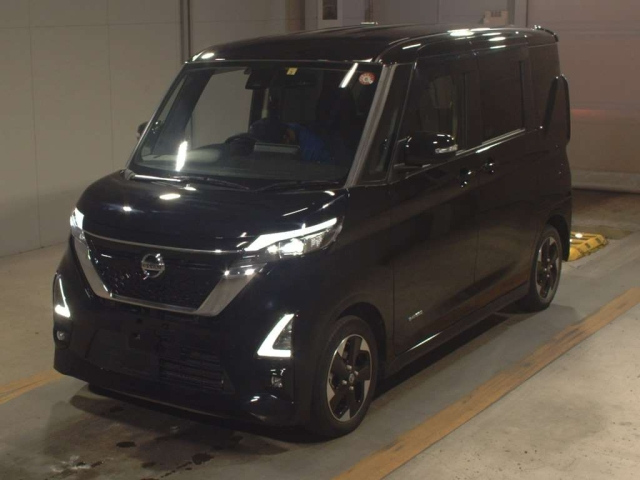 NISSAN ROOX 2022