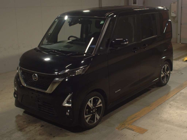 NISSAN ROOX 2023