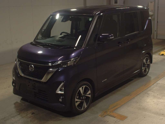 NISSAN ROOX 2023