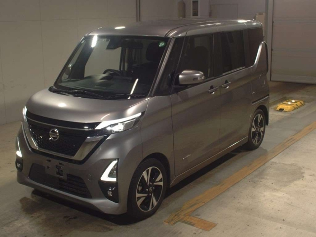 NISSAN ROOX 2023