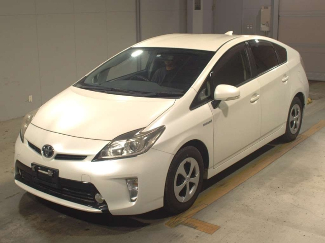 TOYOTA PRIUS 2014