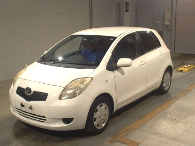 TOYOTA VITZ 2005