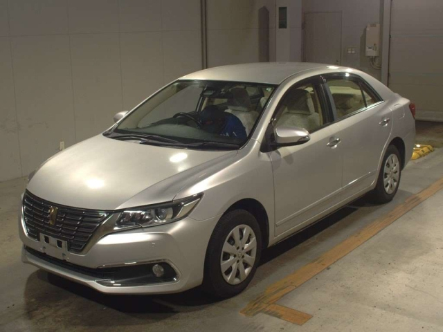 TOYOTA PREMIO 2017