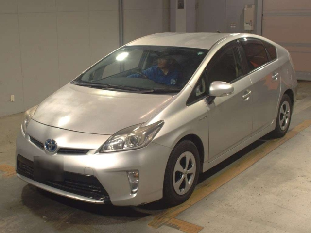 TOYOTA PRIUS 2013