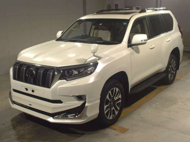 TOYOTA LAND CRUISER PRADO 2022