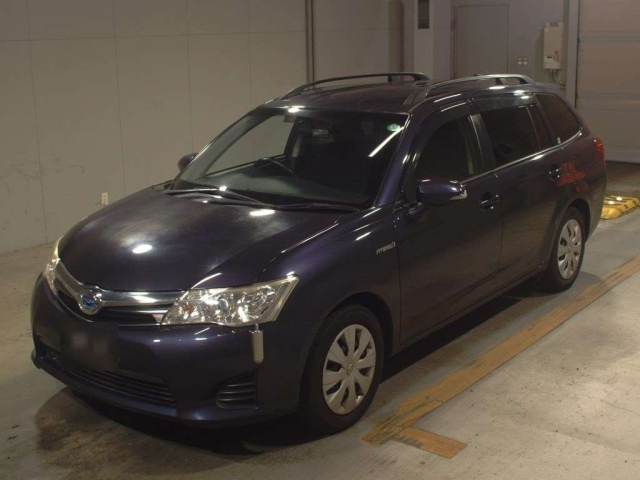 TOYOTA COROLLA FIELDER 2013