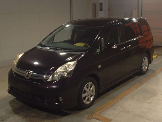 TOYOTA ISIS 2012