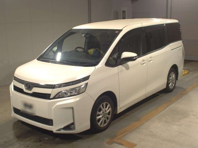 TOYOTA VOXY 2017